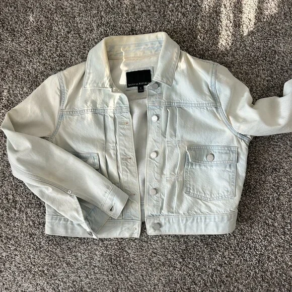 Madewell light wash cropped denim jacket, size M - Picture 2 of 2